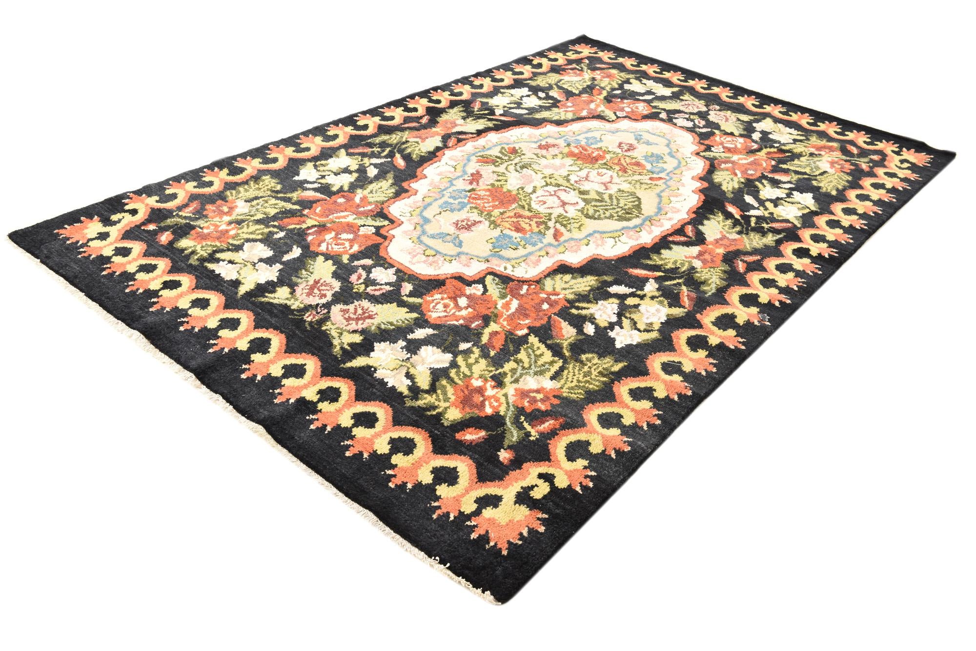 6' 4 x 10' 1 Hand Knotted Darya Rug