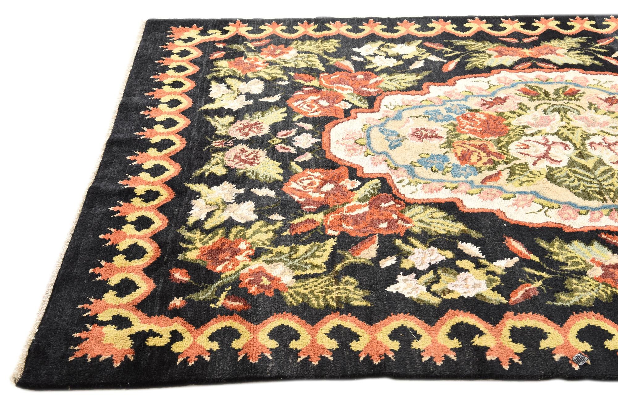 6' 4 x 10' 1 Hand Knotted Darya Rug