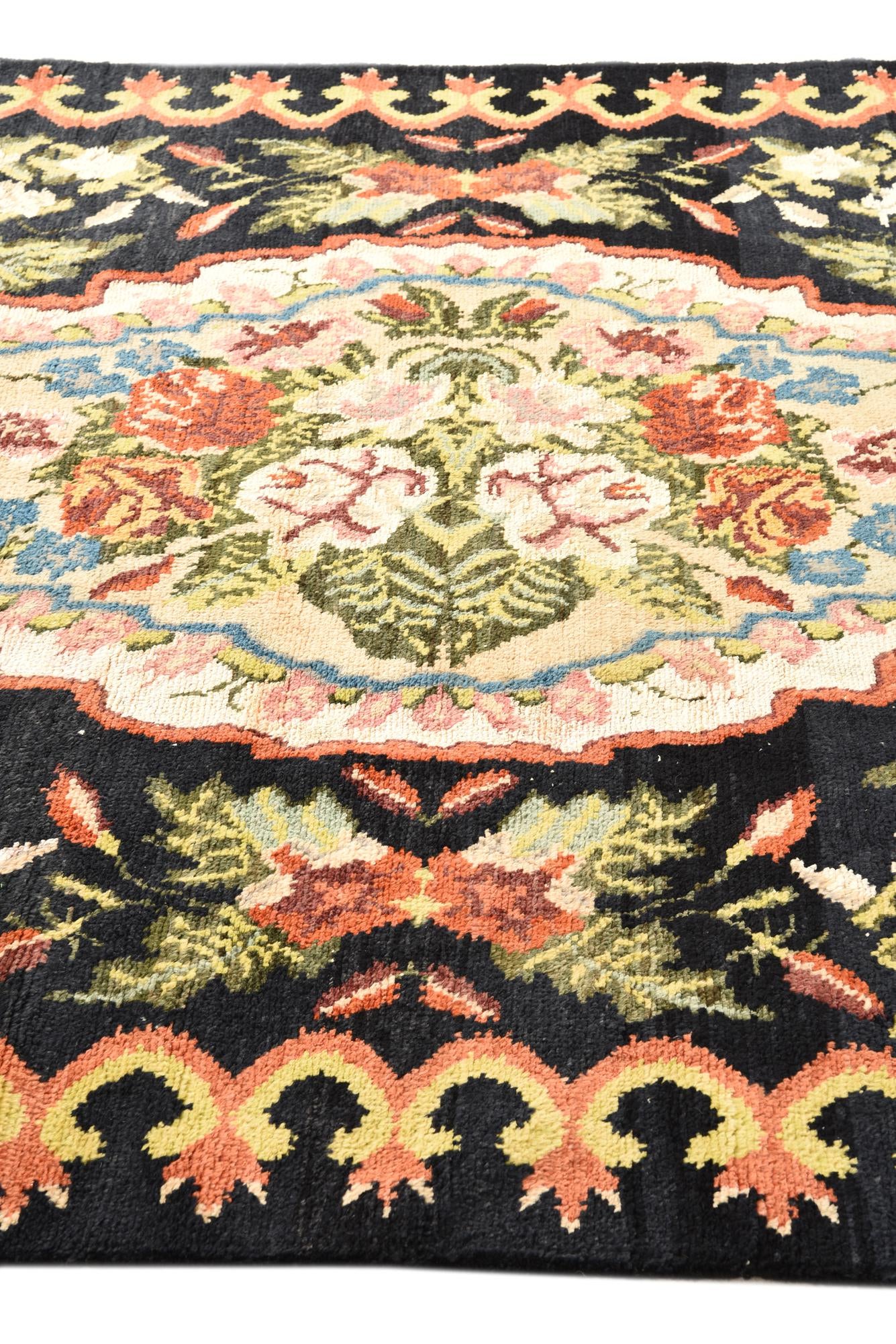 6' 4 x 10' 1 Hand Knotted Darya Rug