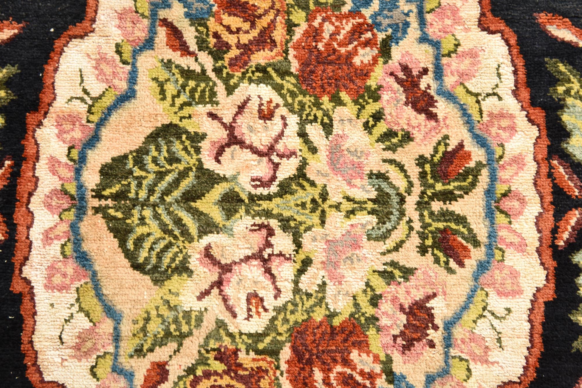 6' 4 x 10' 1 Hand Knotted Darya Rug