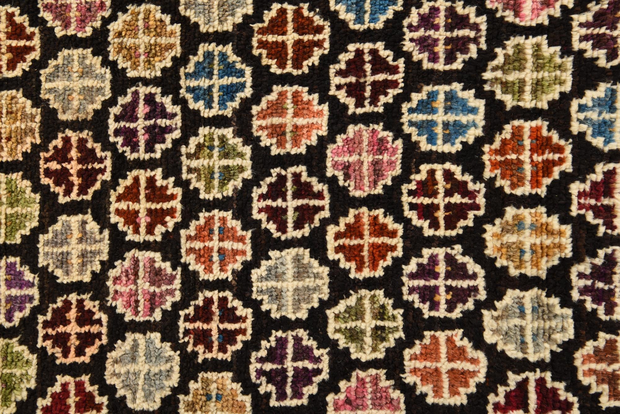 6' 2 x 9' 3 Hand Knotted Darya Wool Rug