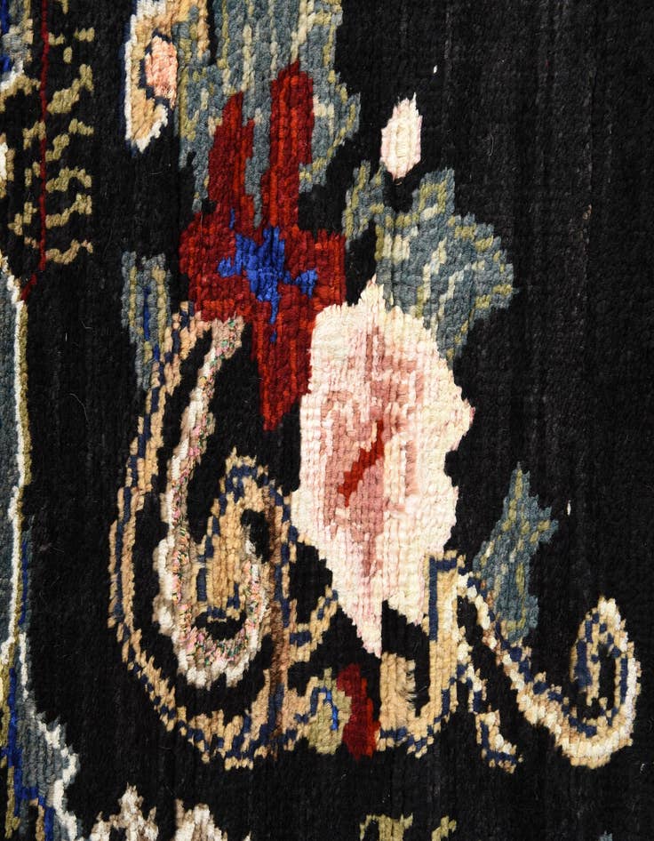 Detail image of 7' 8 x 10' 8  Hand Knotted Darya Rug