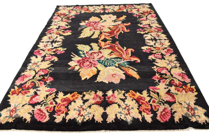 7' 6 x 10' 5 Hand Knotted Darya Rug