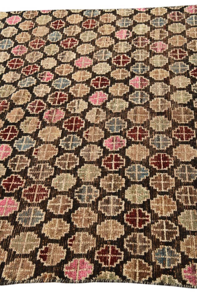 Detail image of 5' x 8' 5 Hand Knotted Darya Wool Rug