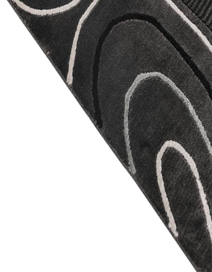 Detail image of 6' 7 x 9' 10  Hand Knotted Darya Wool Rug