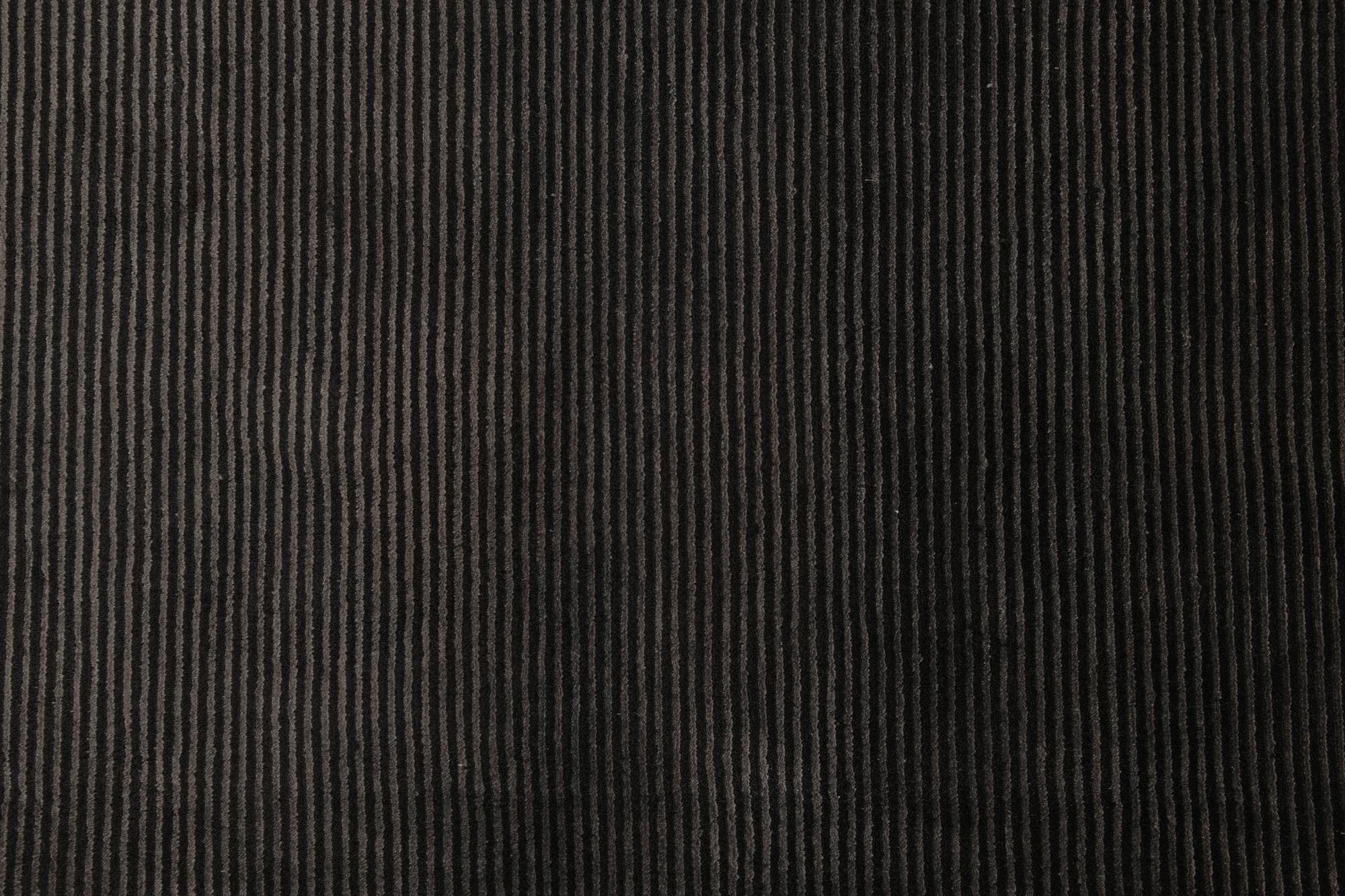 6' 7 x 9' 10 Hand Knotted Darya Wool Rug