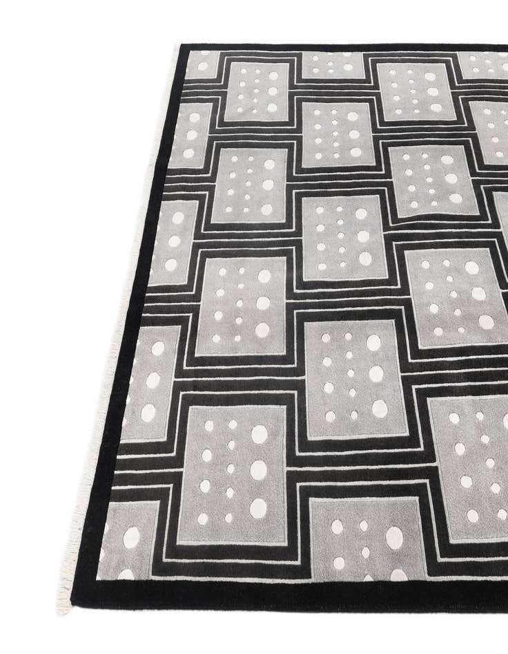Detail image of 6' 7 x 9' 10 Hand Knotted Darya Wool Rug