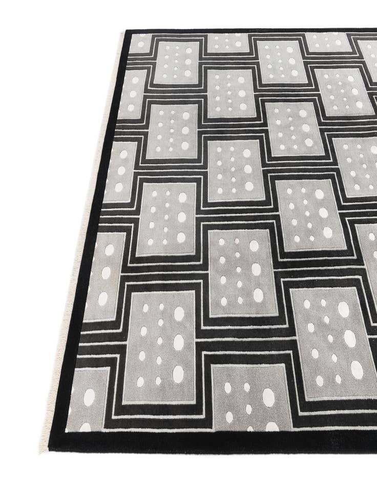 Detail image of 6' 5 x 9' 10  Hand Knotted Darya Wool Rug