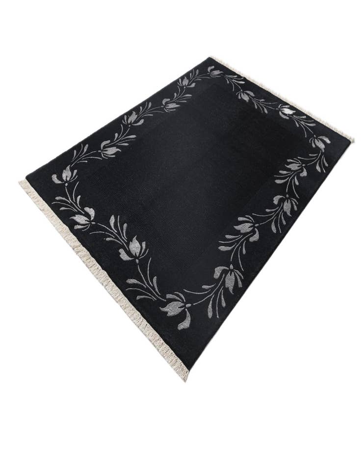 Detail image of 4' 11 x 6' 11 Hand Knotted Darya Wool Rug