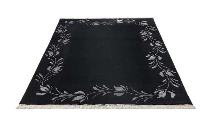 4' 11 x 6' 11 Hand Knotted Darya Wool Rug