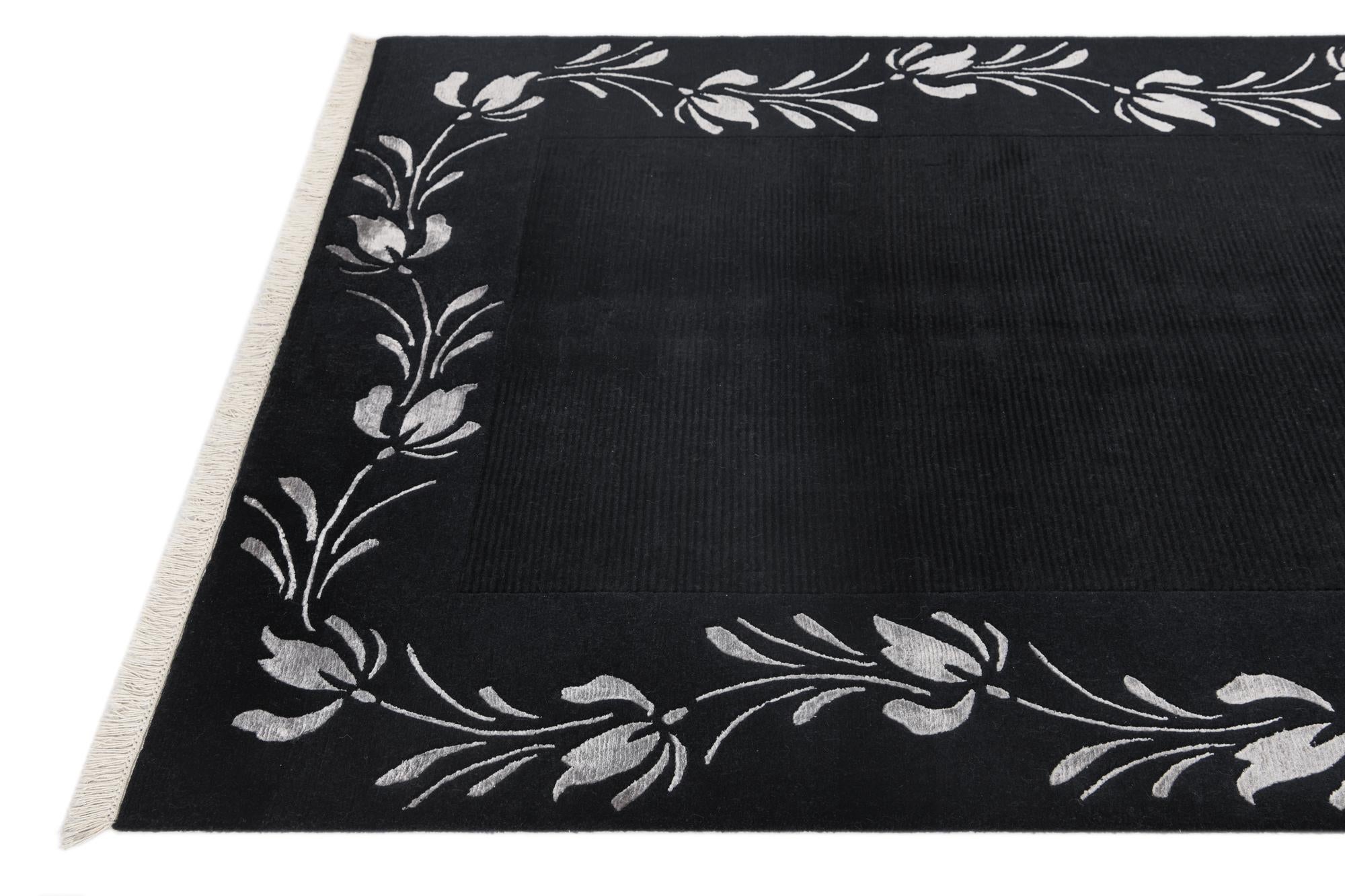 4' 11 x 6' 11 Hand Knotted Darya Wool Rug