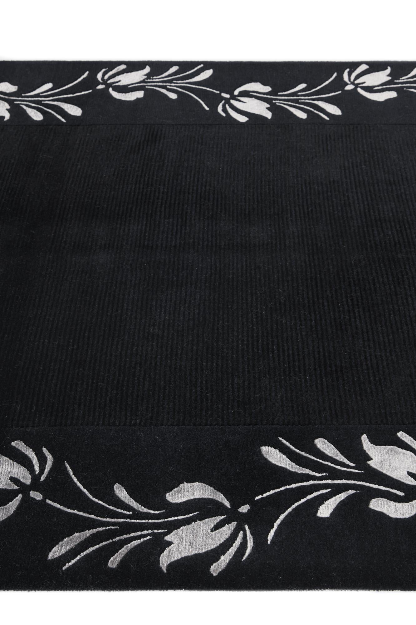 4' 11 x 6' 11 Hand Knotted Darya Wool Rug