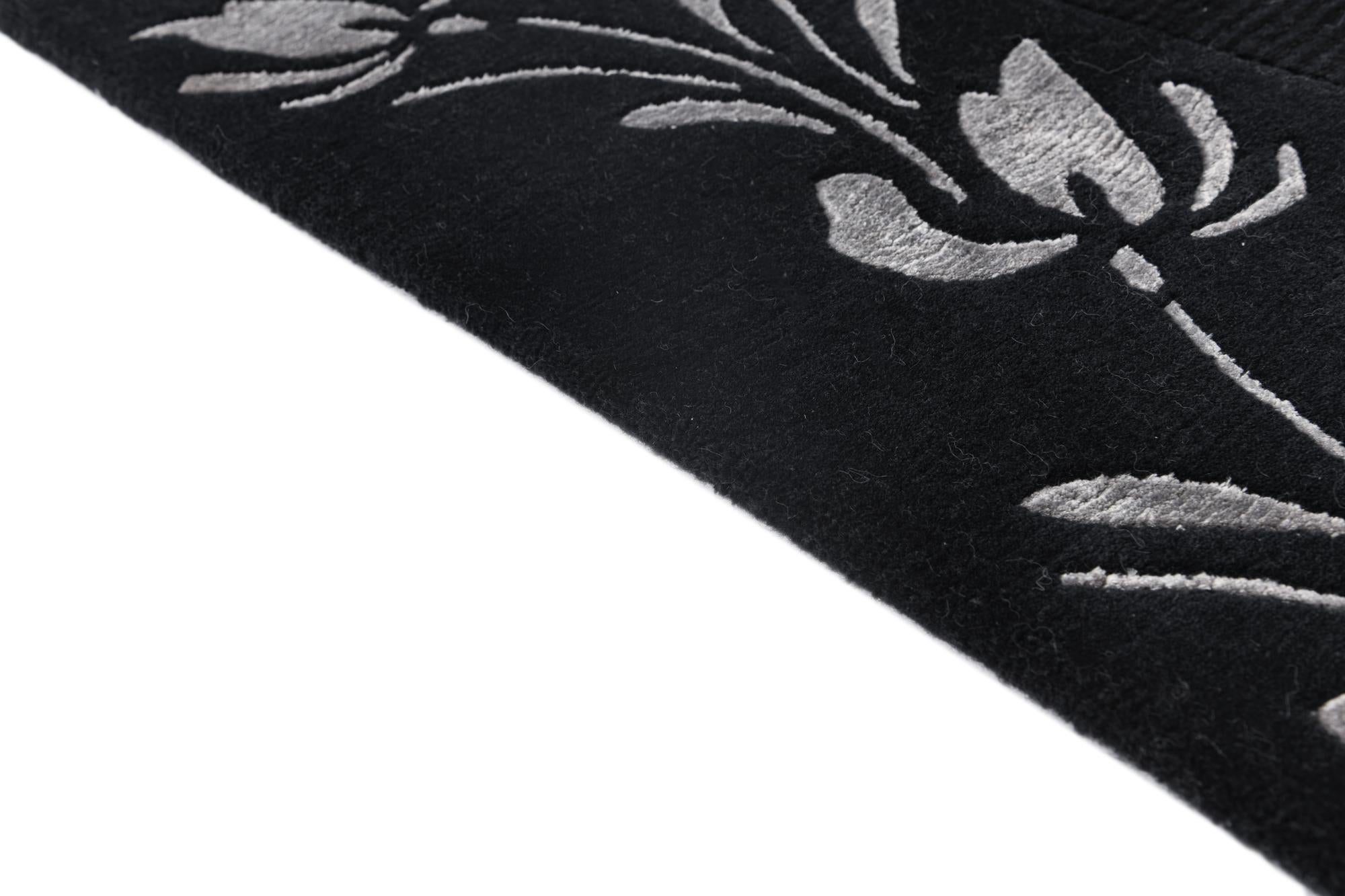 4' 11 x 6' 11 Hand Knotted Darya Wool Rug