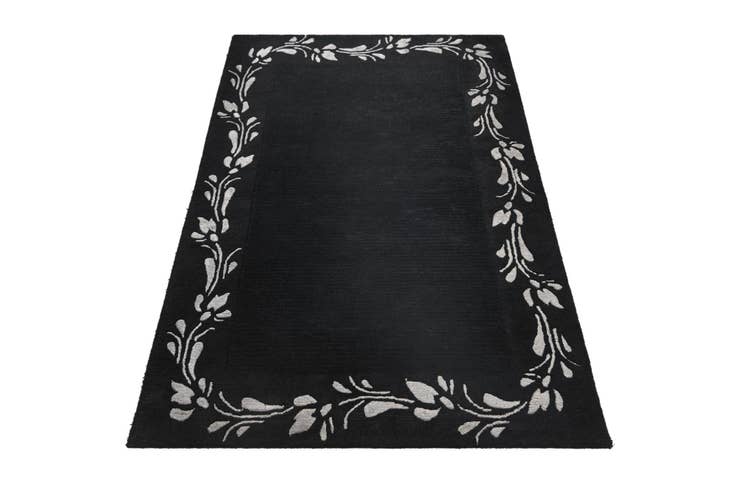 Detail image of 2' 11 x 3' 8 Hand Knotted Darya Wool Rug