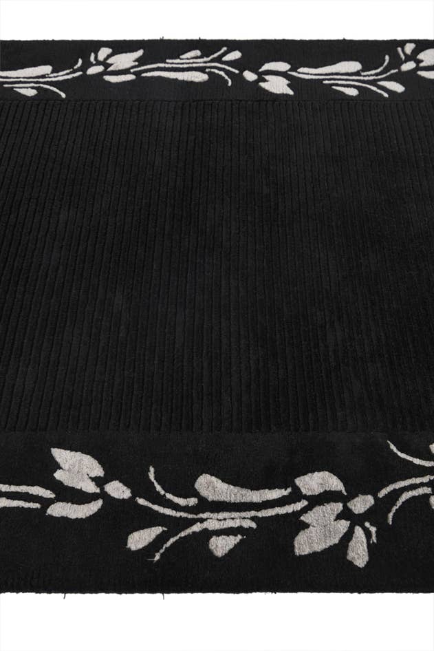 Detail image of 2' 11 x 3' 8 Hand Knotted Darya Wool Rug