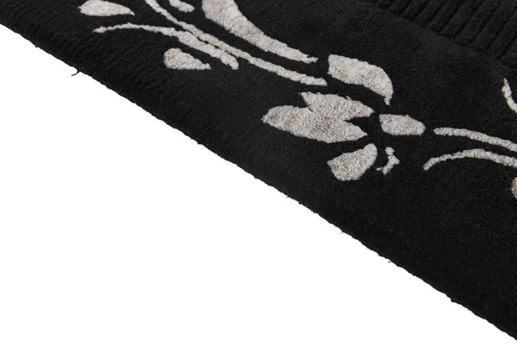 Detail image of 2' 11 x 3' 8 Hand Knotted Darya Wool Rug
