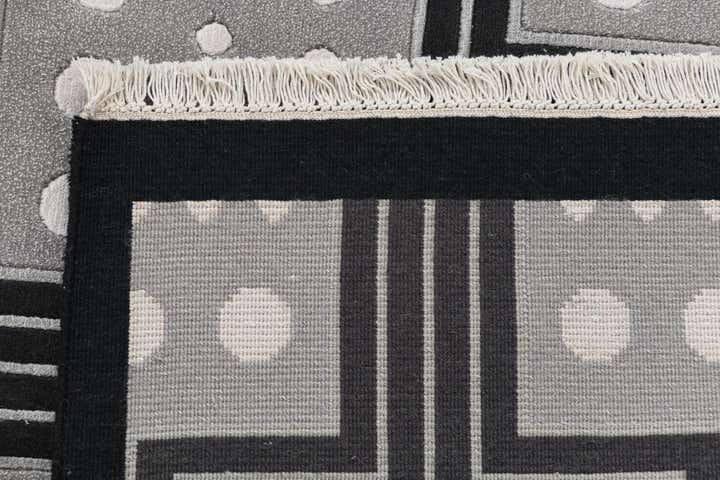 5' 7 x 7' 10 Darya Rug