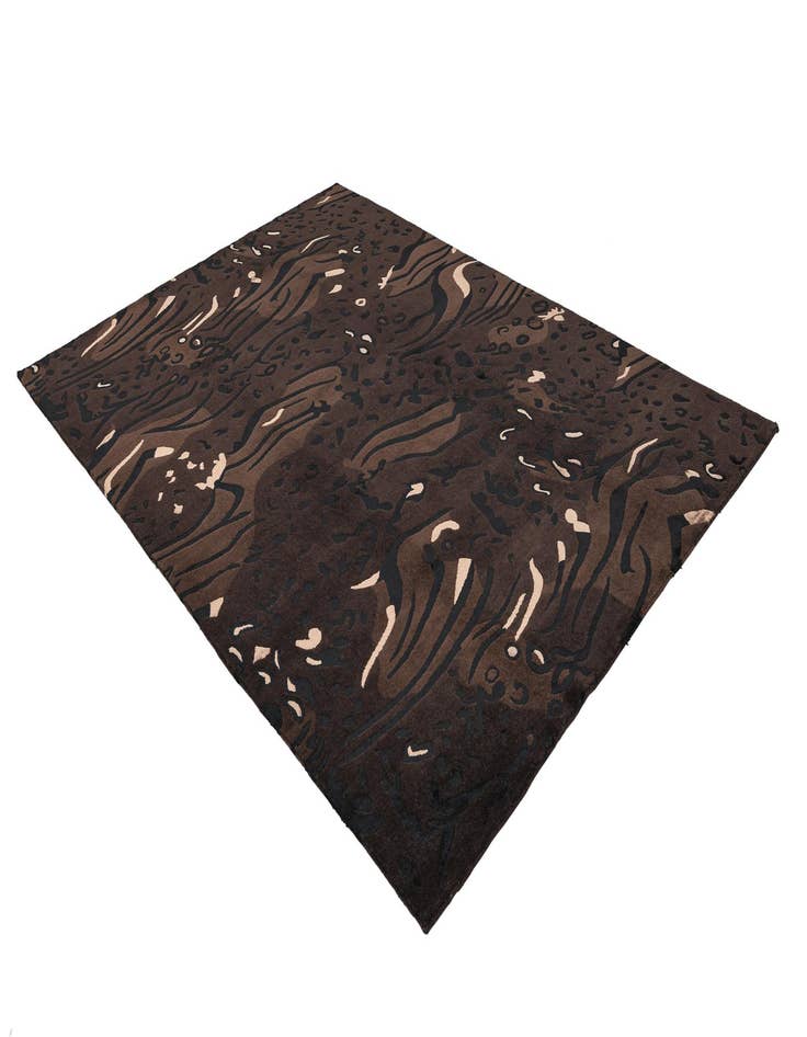 Detail image of 5' 9 x 7' 10 Darya Rug