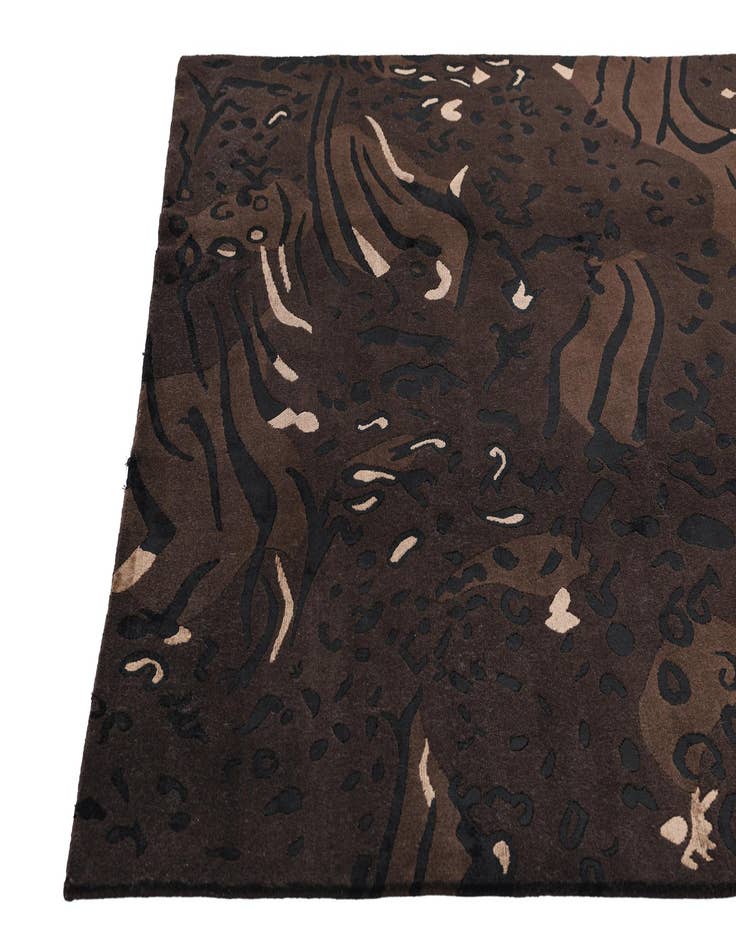 Detail image of 5' 9 x 7' 10 Darya Rug