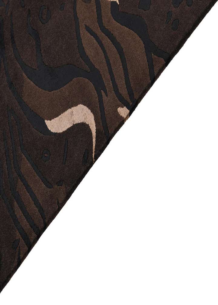 5' 9 x 7' 10 Darya Rug