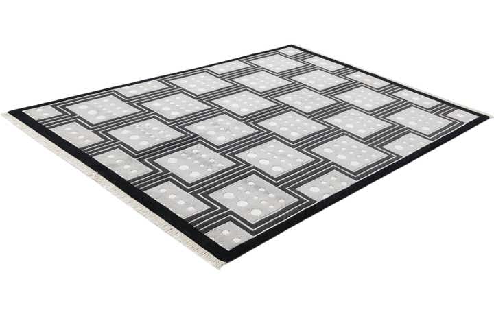 5' 7 x 7' 10 Hand Knotted Darya Wool Rug