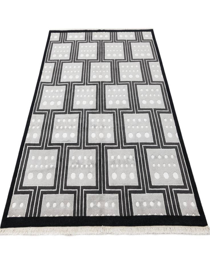 Detail image of 5' 7 x 7' 10 Hand Knotted Darya Wool Rug