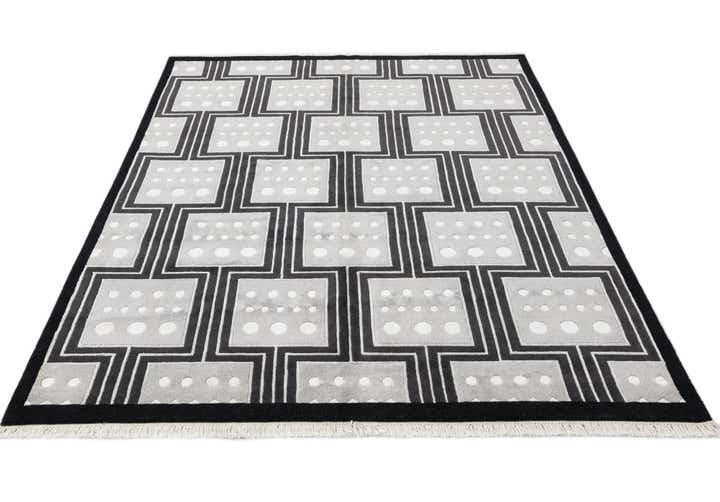 5' 7 x 7' 10 Hand Knotted Darya Wool Rug