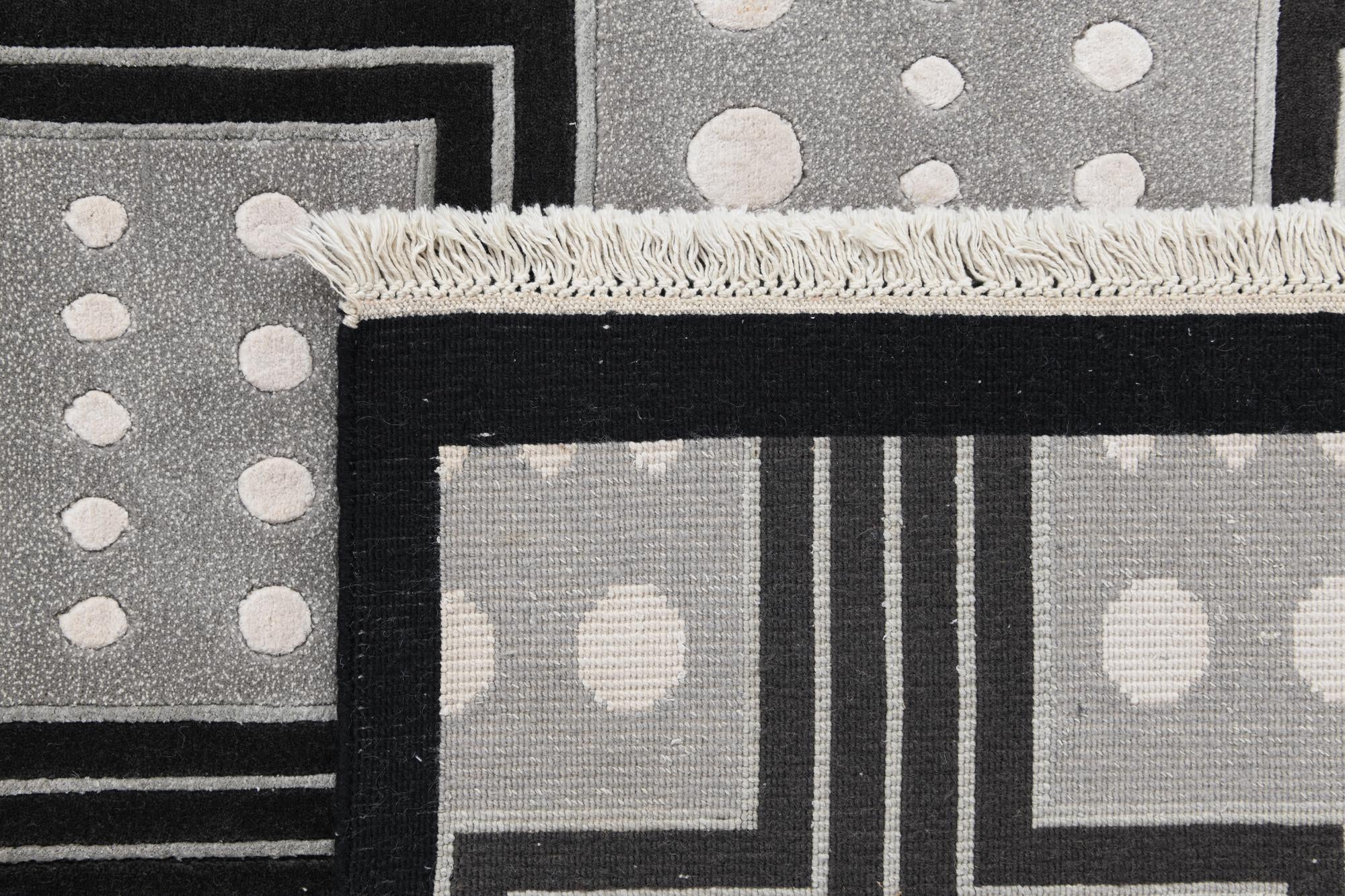 5' 7 x 7' 10 Hand Knotted Darya Wool Rug