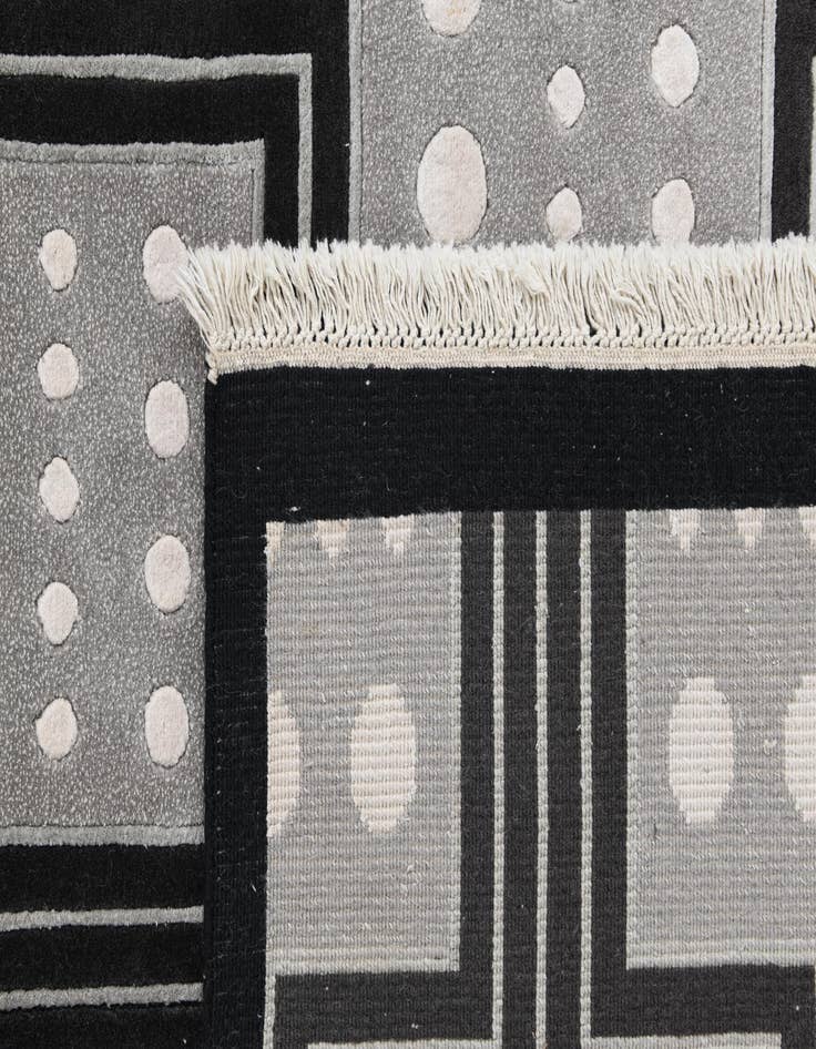 Detail image of 5' 7 x 7' 10  Hand Knotted Darya Wool Rug