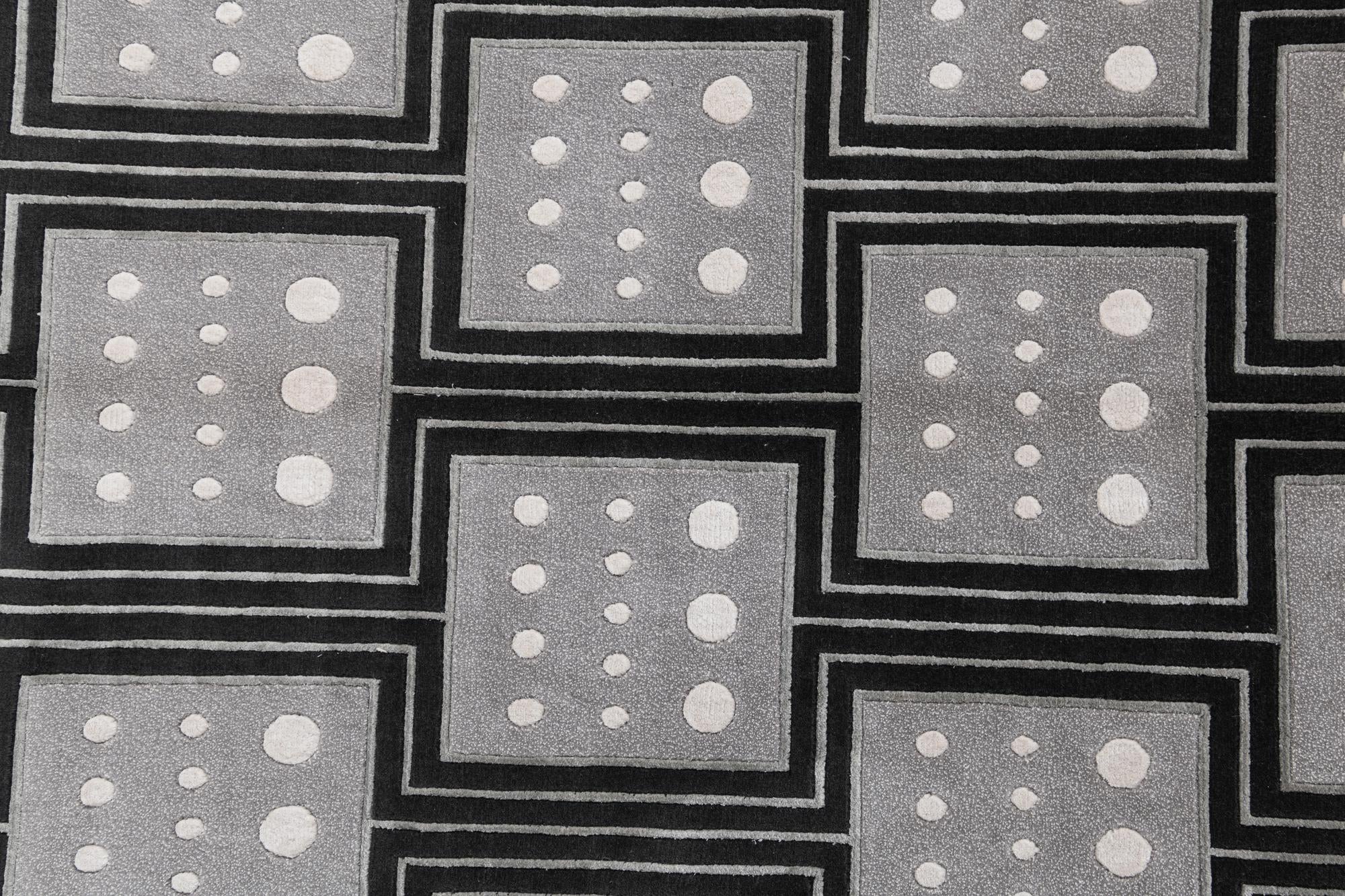 5' 7 x 7' 10 Hand Knotted Darya Wool Rug