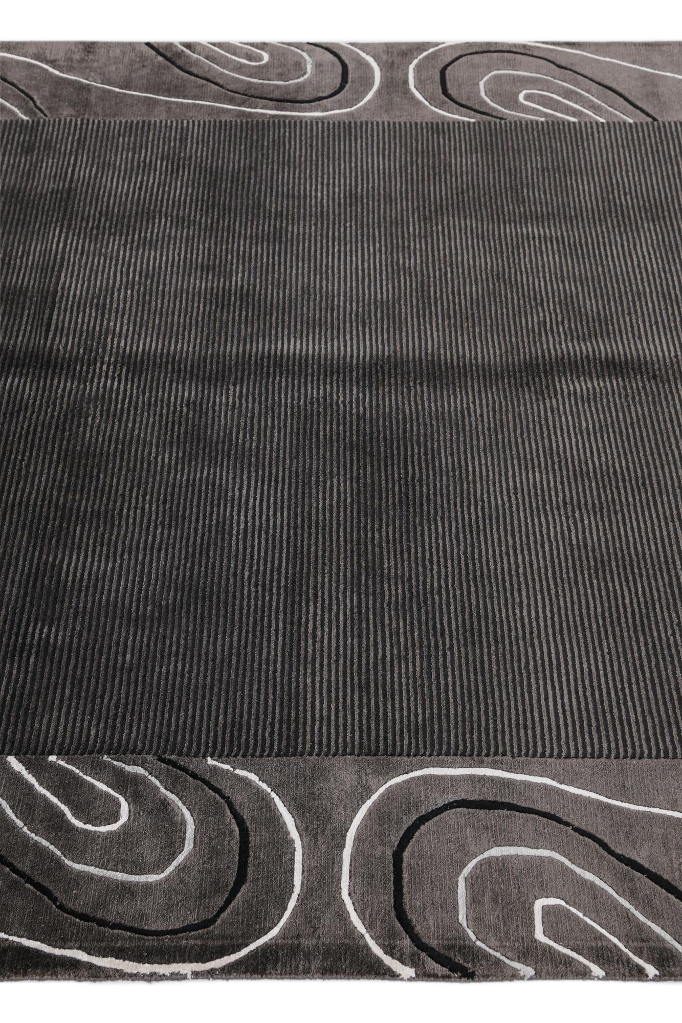 5' 7 x 7' 10 Hand Knotted Darya Wool Rug