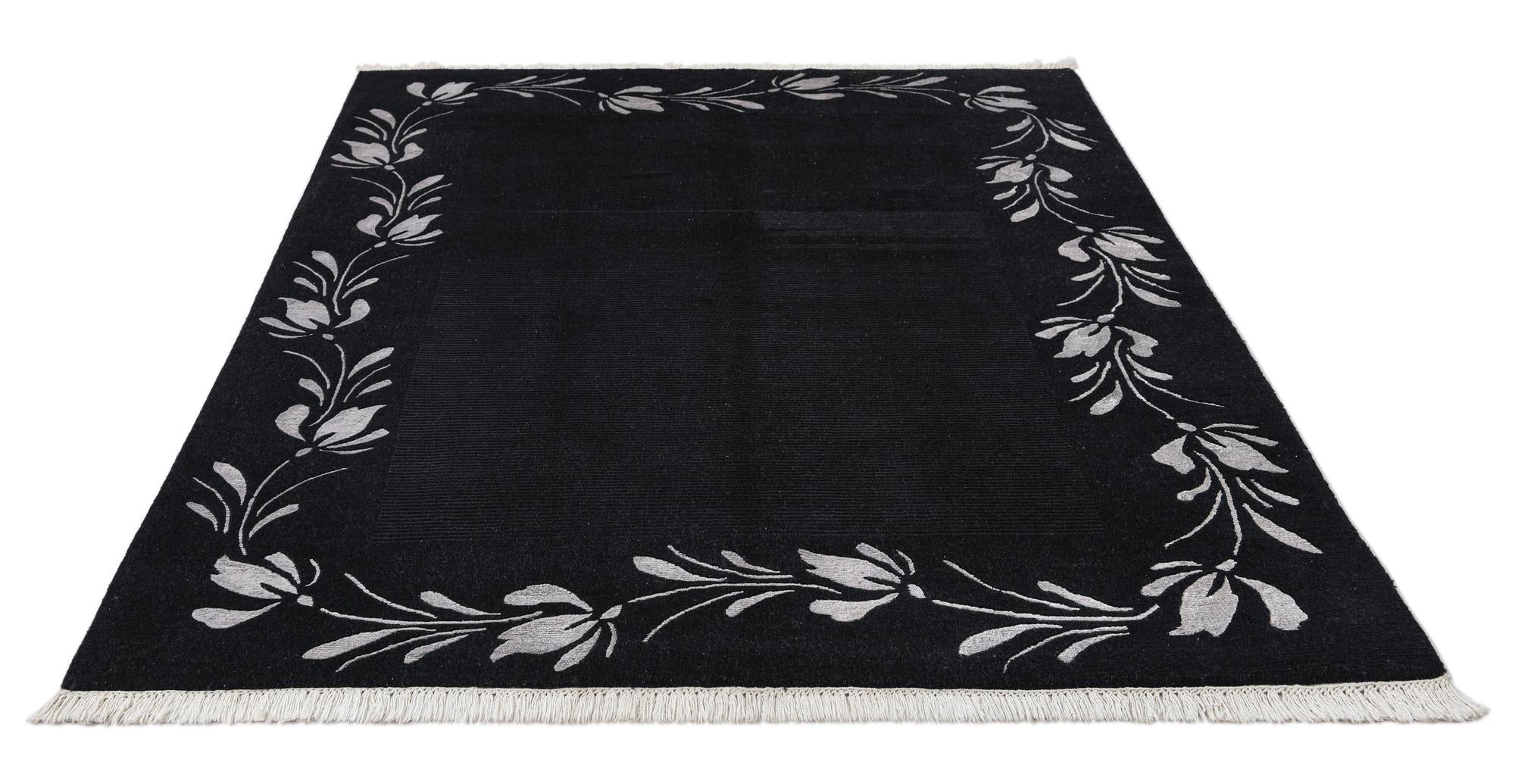 5' 6 x 7' 10 Darya Rug