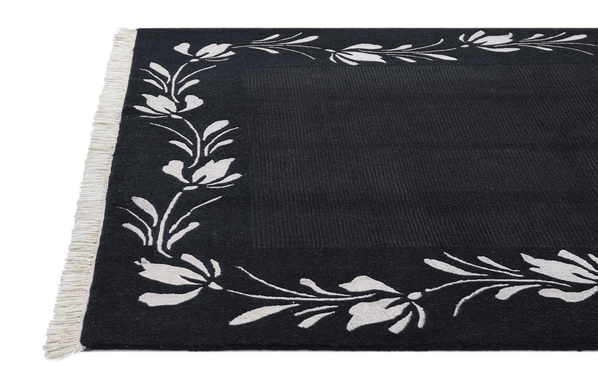 5' 6 x 7' 10 Darya Rug