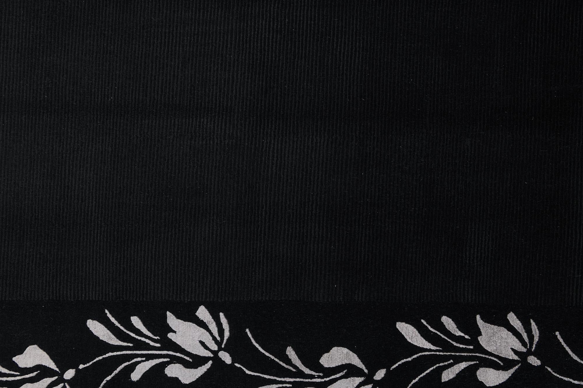 5' 6 x 7' 10 Darya Rug