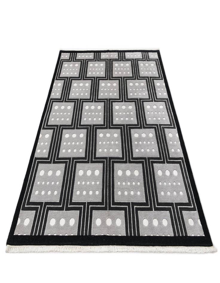 Detail image of 5' 7 x 7' 10 Darya Rug