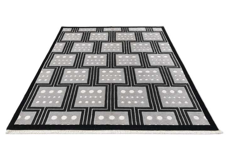 5' 7 x 7' 10 Darya Rug