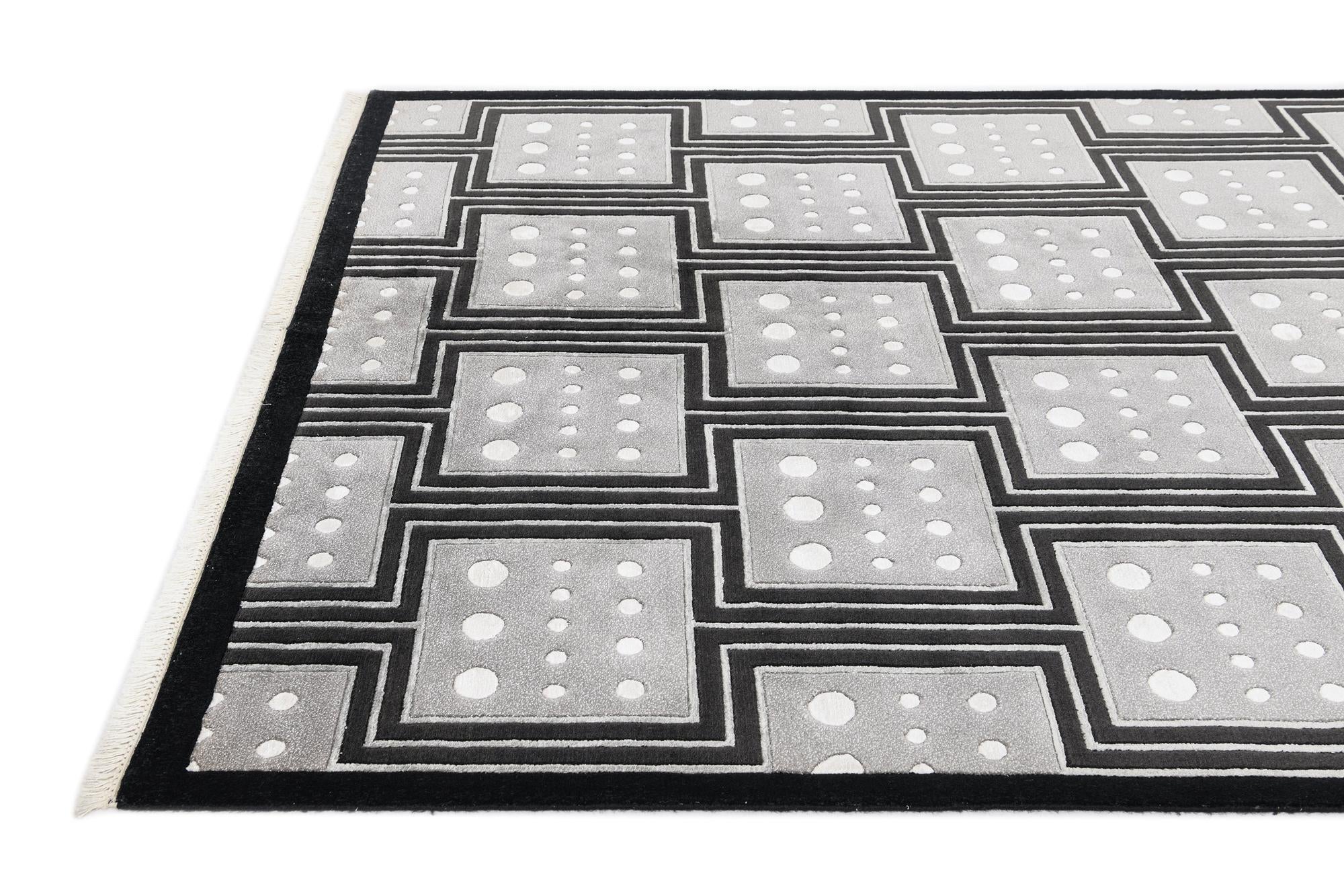 5' 7 x 7' 10 Darya Rug