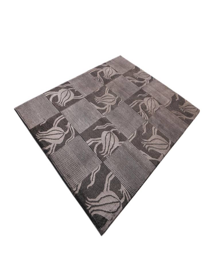 Detail image of 5' 7 x 7' 11  Hand Knotted Darya Wool Rug