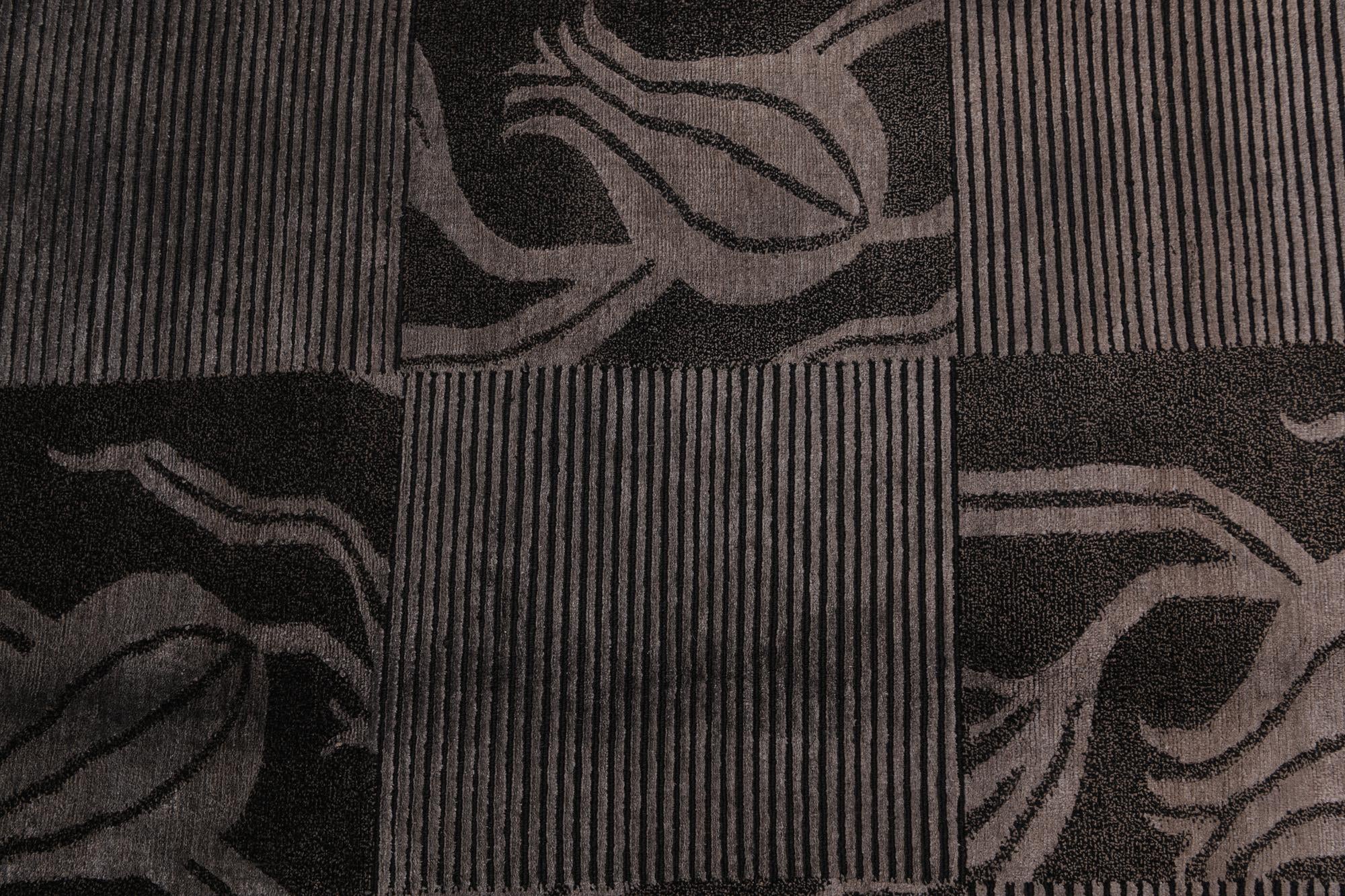 5' 7 x 7' 11 Hand Knotted Darya Wool Rug