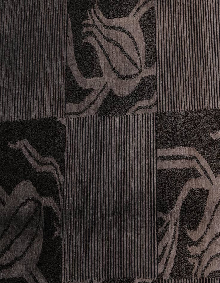 Detail image of 5' 7 x 7' 11  Hand Knotted Darya Wool Rug