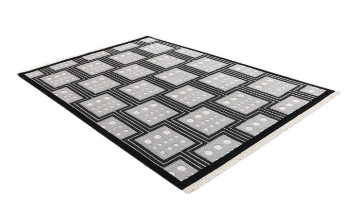 Detail image of 5' 6 x 8' Hand Knotted Darya Wool Rug