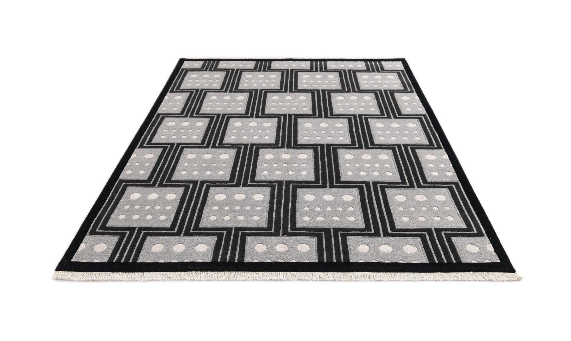5' 6 x 8' Hand Knotted Darya Wool Rug