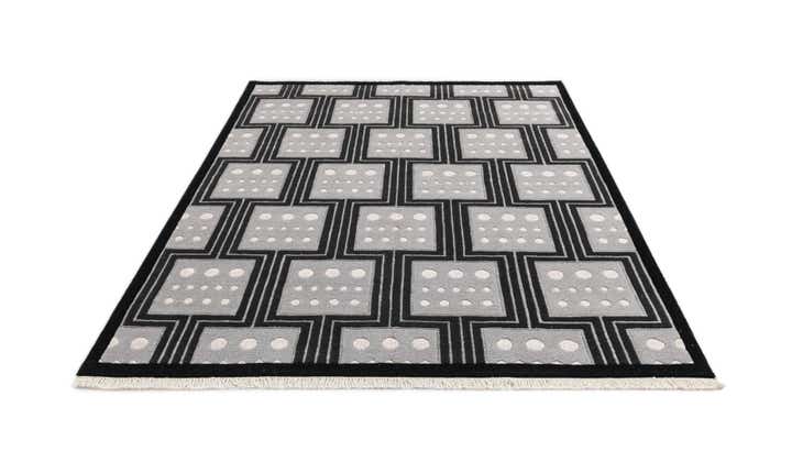 5' 6 x 8' Hand Knotted Darya Wool Rug