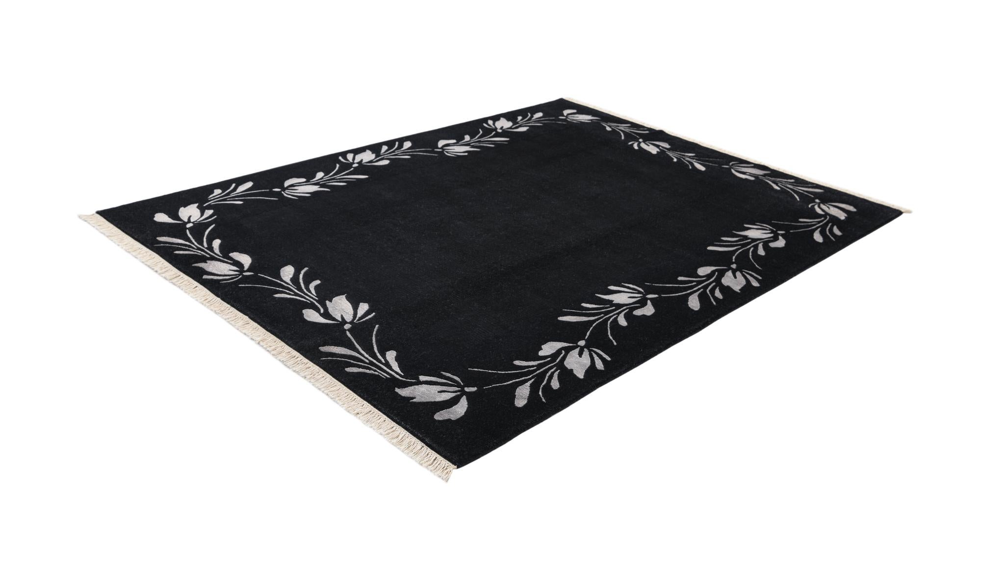 5' 9 x 8' Hand Knotted Darya Wool Rug