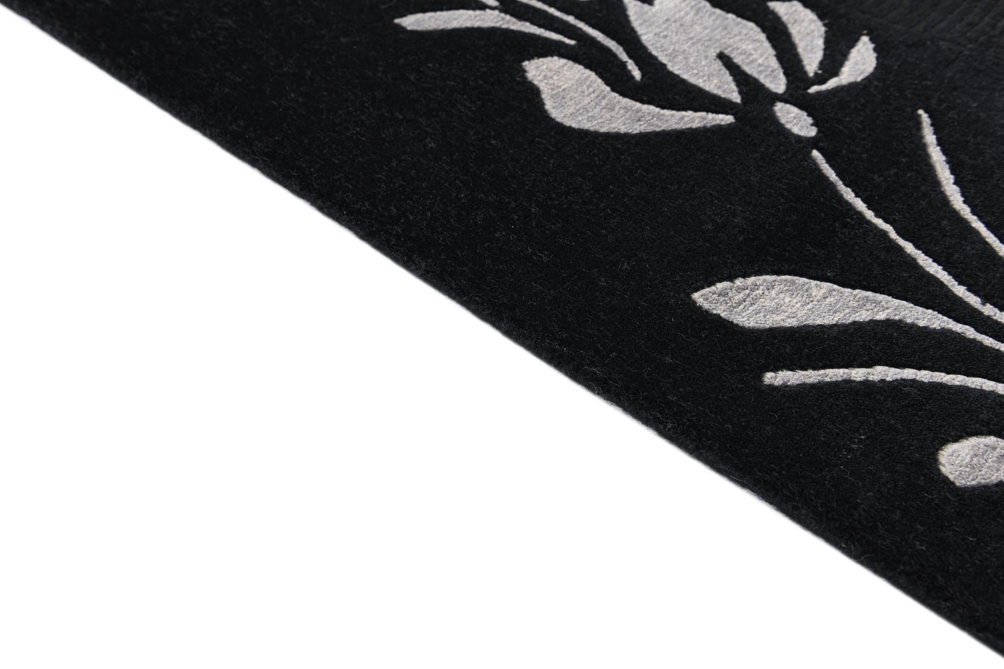 5' 9 x 8' Hand Knotted Darya Wool Rug