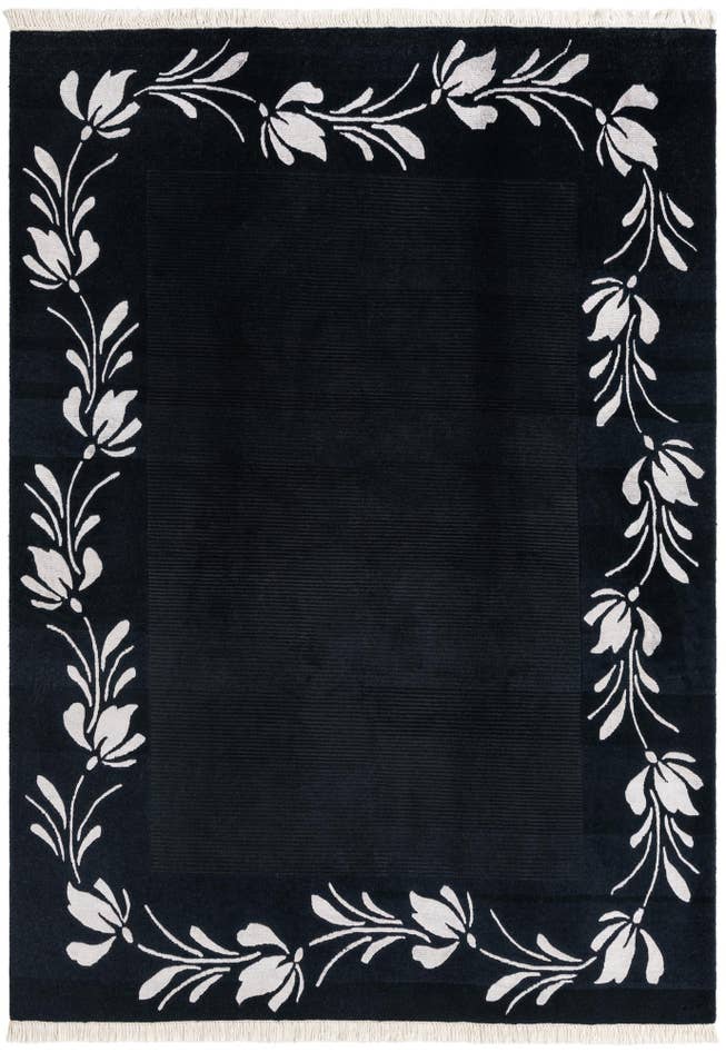 Detail image of 5' 7 x 7' 10 Hand Knotted Darya Wool Rug