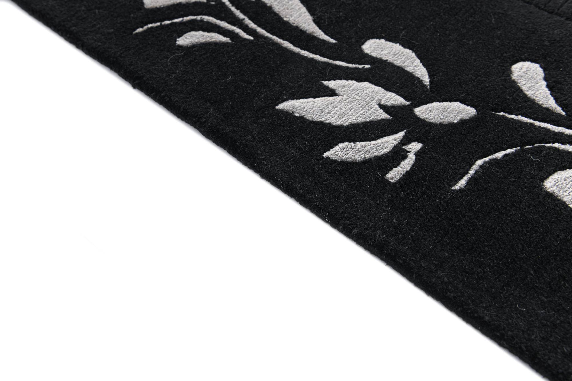 4' 8 x 6' 4 Hand Knotted Darya Wool Rug
