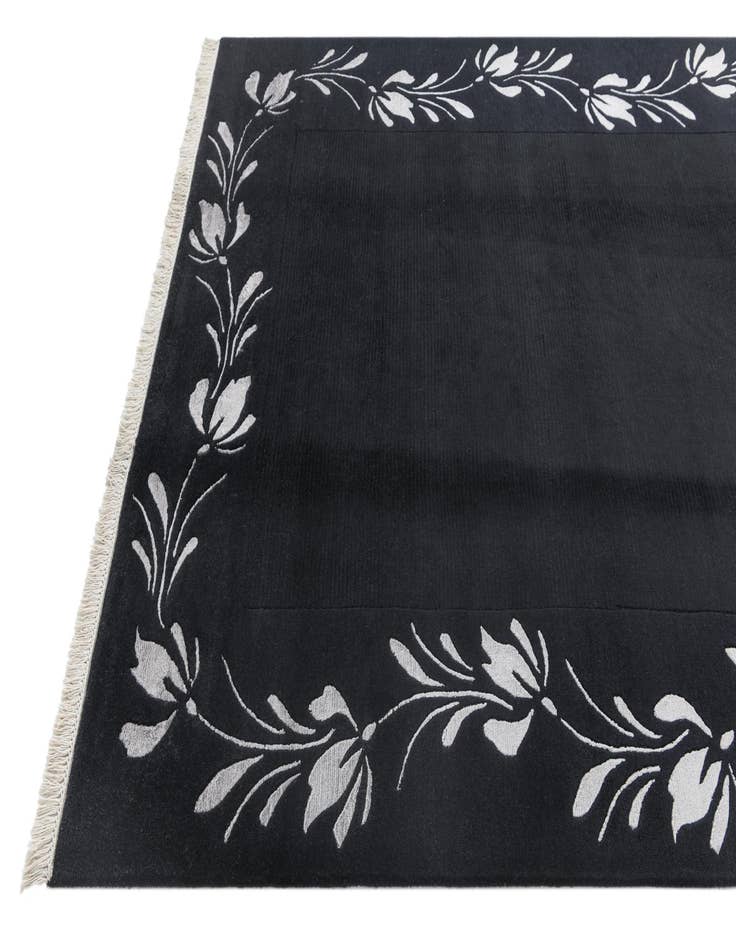 Detail image of 5' 8 x 7' 10 Hand Knotted Darya Wool Rug