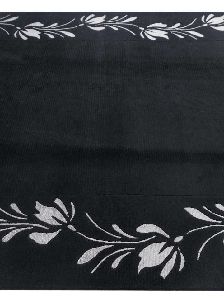 5' 8 x 7' 10 Hand Knotted Darya Wool Rug