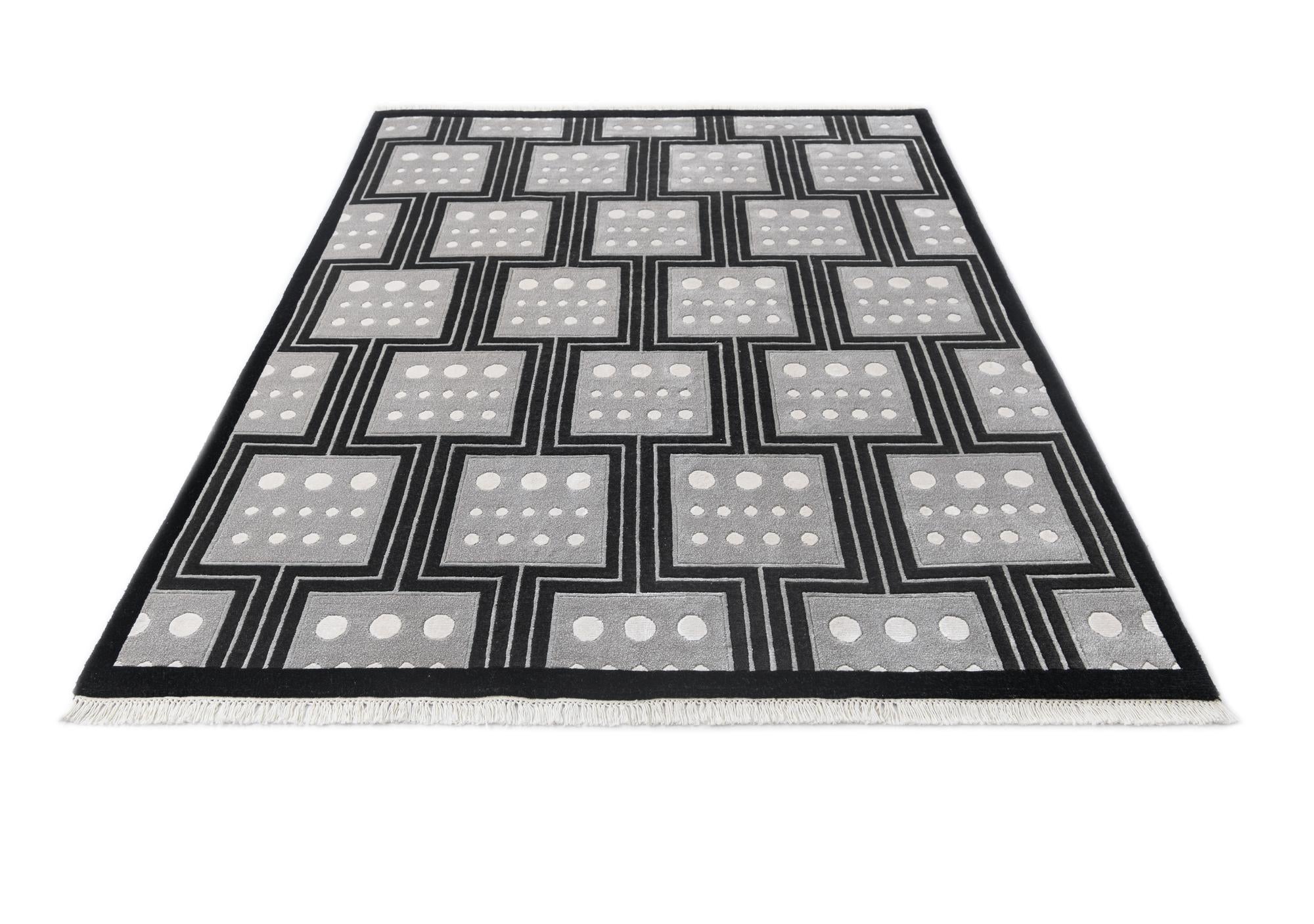 5' 6 x 7' 10 Hand Knotted Darya Wool Rug